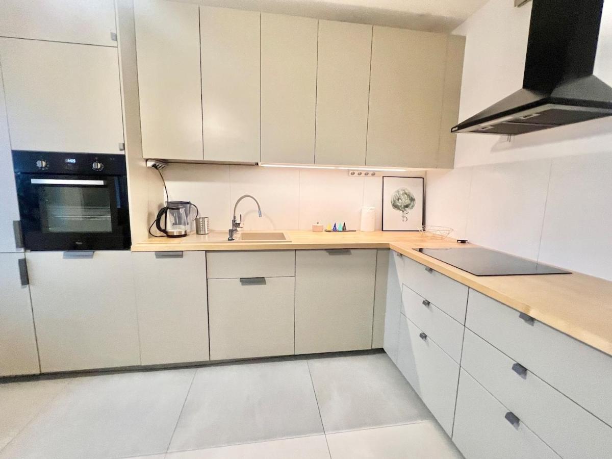 New 2floor Security Park Mall Airport Apartament Warszawa